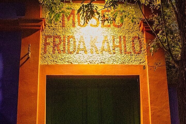 2024 Tour In The Blue House Of Frida Kahlo And Coyoac n 2024-tour-in-the-blue-house-of-frida-kahlo-and-coyoac-n