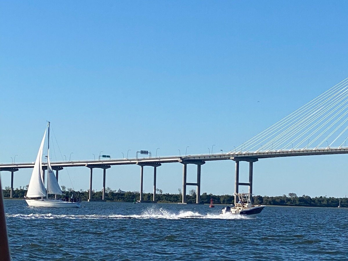 charleston yacht cruise