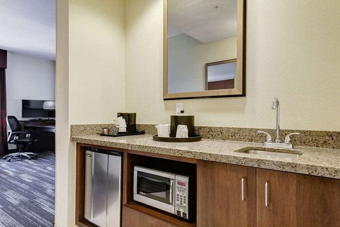 HAMPTON INN POPLAR BLUFF $108 ($̶1̶2̶3̶) - Updated 2022 Prices & Hotel ...