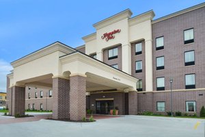 Hampton Inn Omaha Midtown-Aksarben Area in Omaha, image may contain: Hotel, Inn, Office Building, City