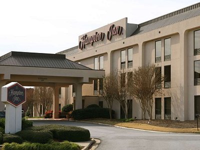 Center Court for the Holidays - Picture of Town Center at Cobb, Kennesaw -  Tripadvisor