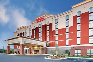 Hampton Inn & Suites Greenville Airport in Greenville, image may contain: Hotel, Office Building, City, Condo