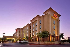 Hampton Inn & Suites San Antonio-Airport in San Antonio, image may contain: Hotel, City, Inn, Condo