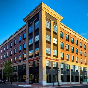 Hampton Inn & Suites Portsmouth Downtown in Portsmouth, image may contain: Office Building, City, Urban, Condo