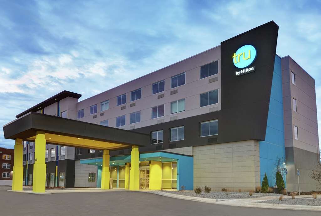 TRU BY HILTON SPRINGFIELD DOWNTOWN - Prices & Hotel Reviews (MO)