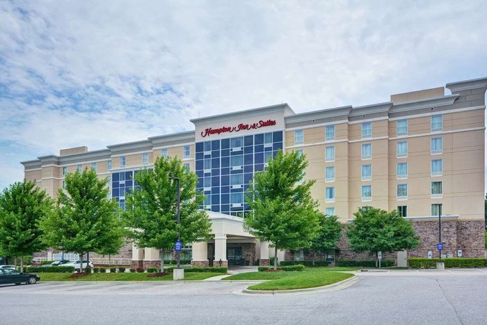 HAMPTON INN & SUITES RALEIGH / CRABTREE VALLEY $118 ($̶1̶5̶9̶ ...