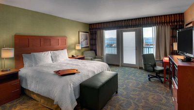 Hotel photo 7 of Hampton Inn & Suites Astoria.