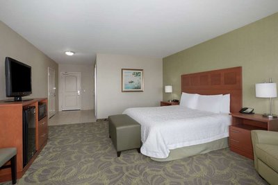 Hotel photo 11 of Hampton Inn & Suites Astoria.