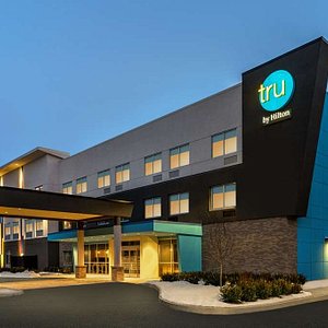 Tru by Hilton Albany Airport in Albany, image may contain: Hotel, Building, Inn, Office Building