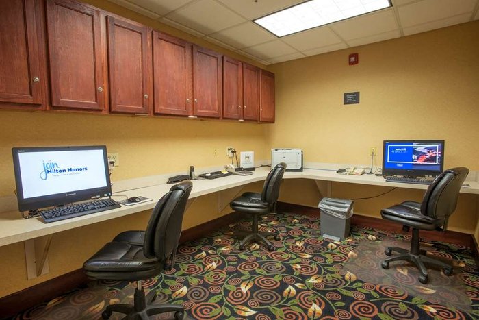 Hampton Inn & Suites Dayton-airport $92 ($̶1̶0̶1̶) - Updated 2022 