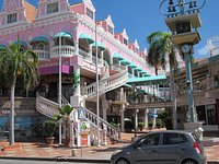 Tripadvisor - El mayor centro comercial que encontrarás en Aruba