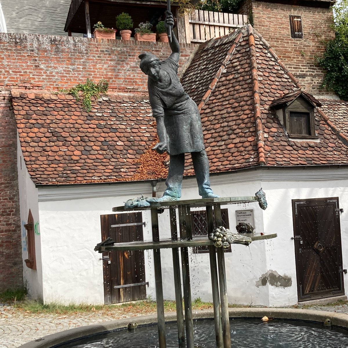 Gärtner Brunnen Am Zundeltor All You Need to Know BEFORE You Go (2025)