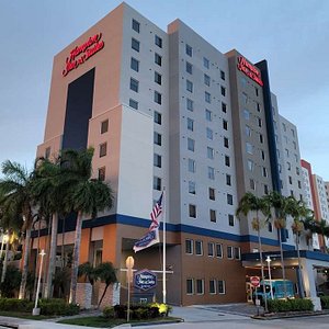 Hampton Inn & Suites by Hilton Miami Airport South - Blue Lagoon in Miami, image may contain: Hotel, City, Condo, Urban