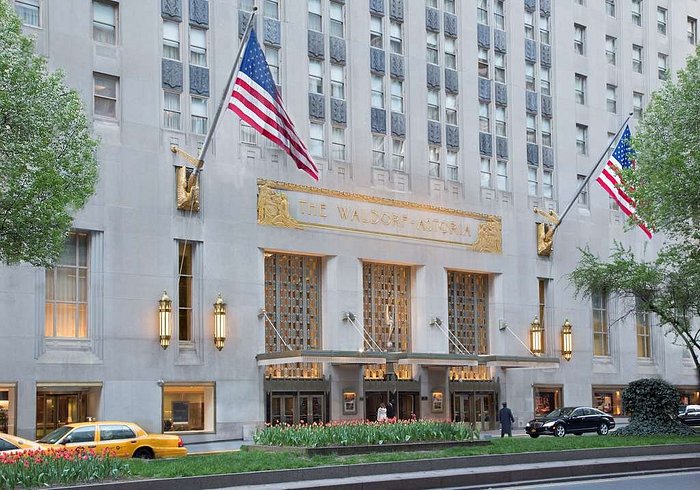 Waldorf Astoria New York: Waldorf Astoria New York là một trong những khách sạn sang trọng nhất thế giới, nổi tiếng với kiến trúc độc đáo và dịch vụ tuyệt vời. Năm 2024, khách sạn đã trải qua một quá trình đổi mới và nâng cấp để mang đến trải nghiệm tốt nhất cho khách hàng. Hãy xem những hình ảnh đẹp nhất về Waldorf Astoria New York và cảm nhận sự sang trọng, đẳng cấp của nơi đây.