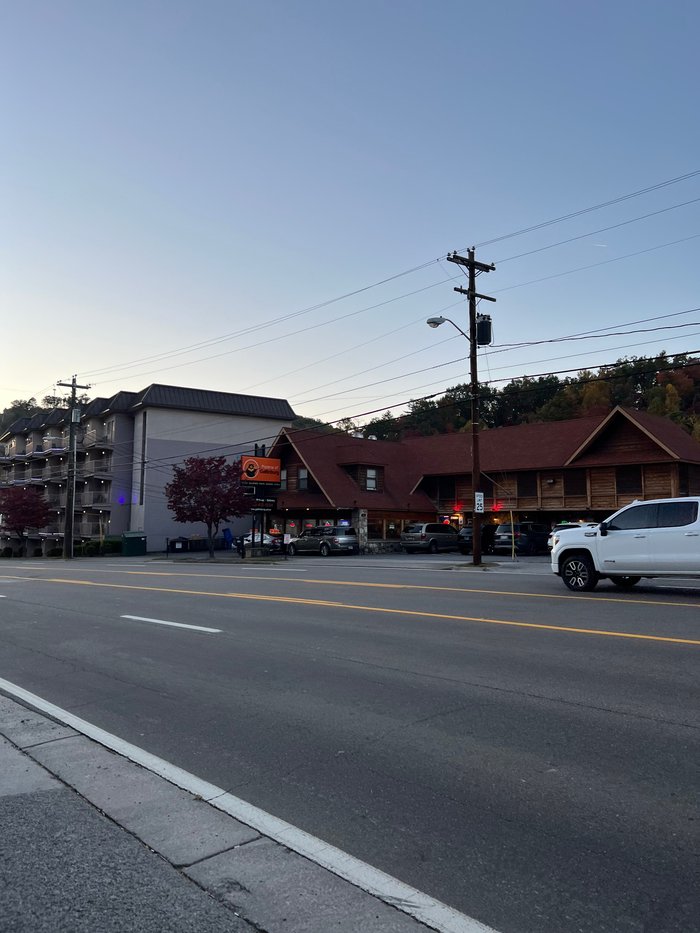 GATLINBURG MOUNTAIN INN (Gatlinburg, TN) - Motel Yorumları ve Fiyat