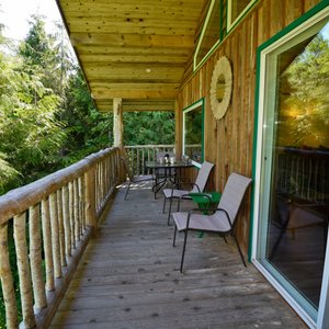 Wolf Cottage deck