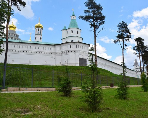 Гостиница Крестовоздвиженский Иерусалимский монастырь