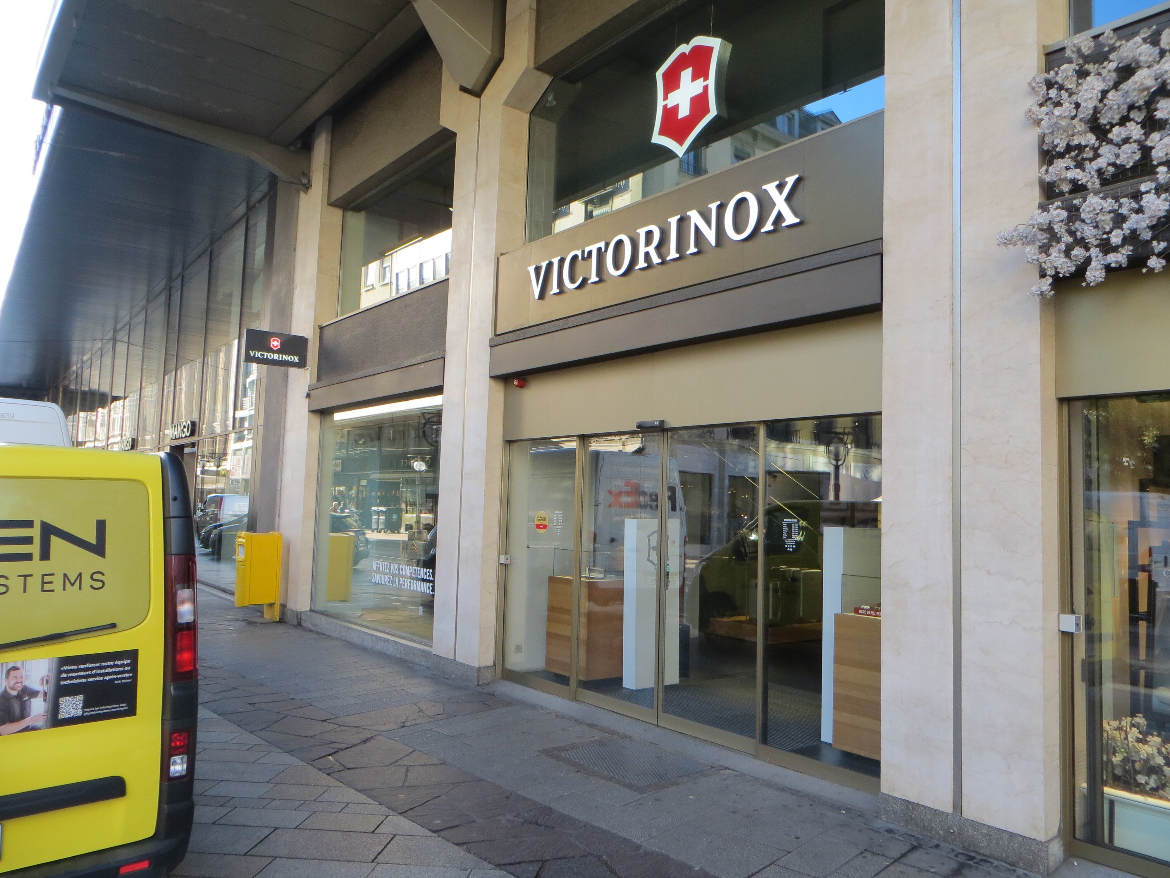 Victorinox on sale flagship store