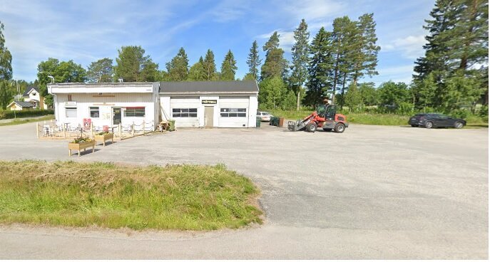 Lokationen på vandrarhemmet är perfekt om man gillar naturen som jag, jätte mysigt. Rummet var jätte rent och personalen trevliga och hjälpsamma.