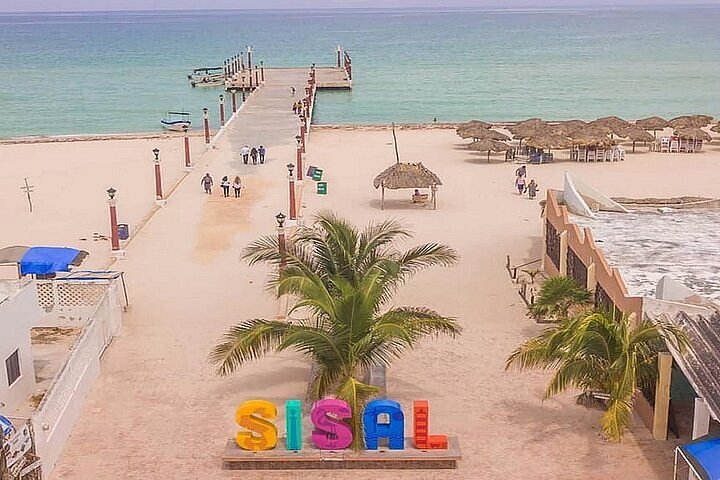 Sisal Yucatan, Explore its mangroves and enjoy its wide beaches