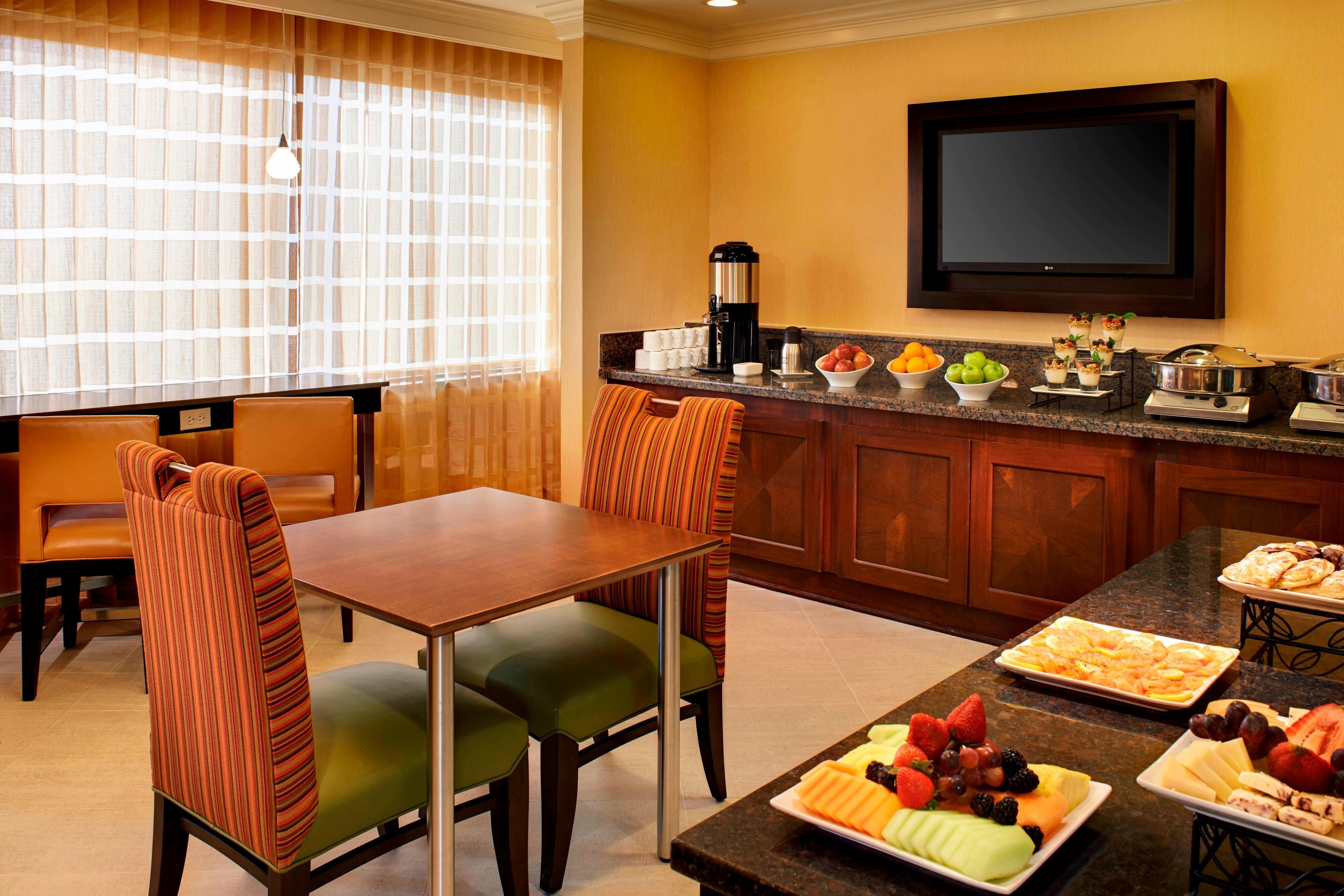 MARRIOTT COLUMBIA Updated 2023 Prices Hotel Reviews SC   Concierge Lounge Buffet 