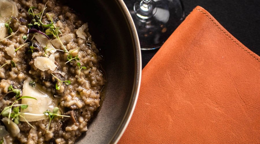 TRUFFLE MUSHROOM RISOTTO
Wild mushrooms, Parmigiano Reggiano