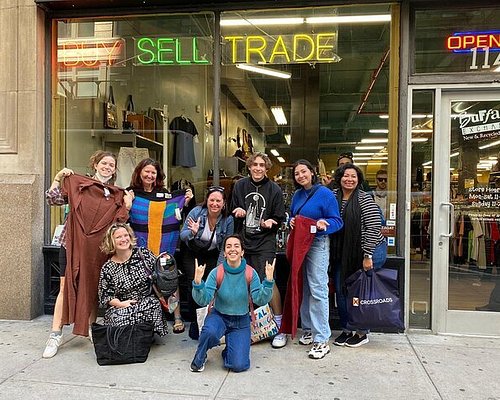 NYC Small-Group Vintage Fashion Guided Shopping Tour 2023 - New York City