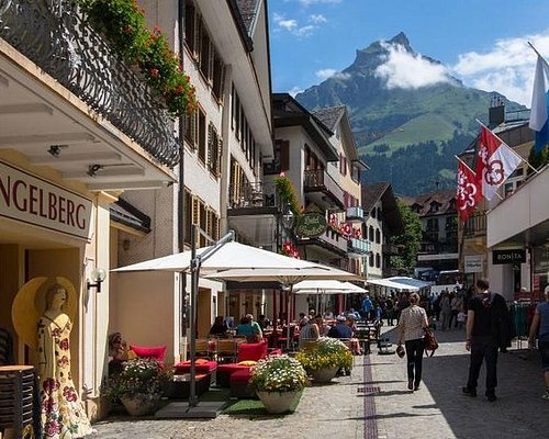 best towns to visit near zurich