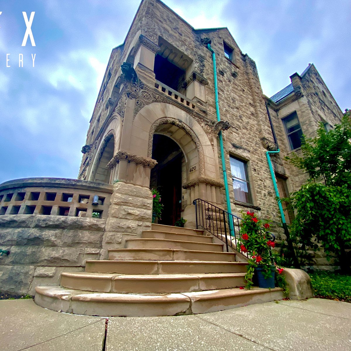 bell mansion flashlight tour