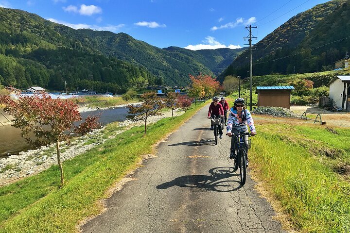 Tripadvisor | 飛騨での半日田舎Eバイクツアー、提供元：UMESEKO TOUR