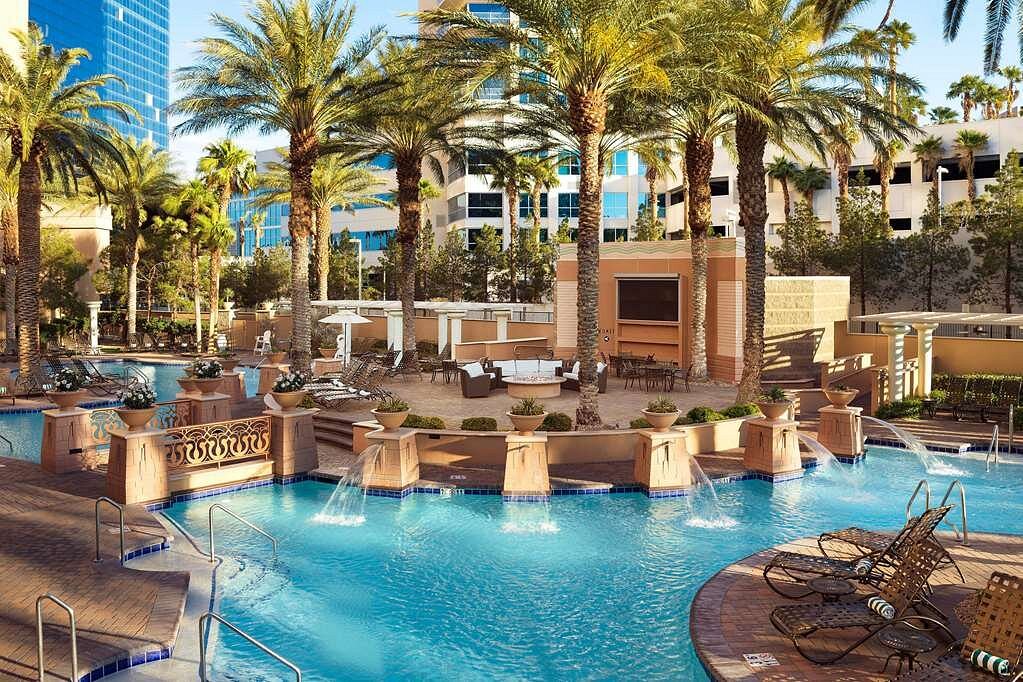 Hilton Grand Vacations Club on the Las Vegas Strip Pool Pictures