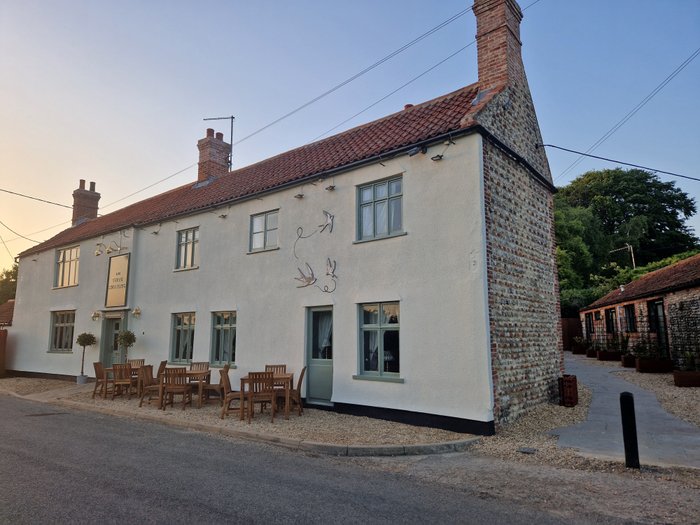 THE THREE SWALLOWS (HOTEL) (Cley Next the Sea, England) - omdömen och ...