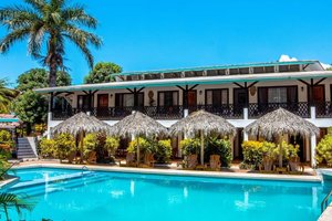 Piscina y playa