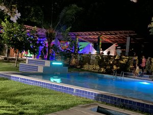 Piscina e praia