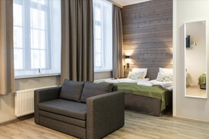 Room & Suite