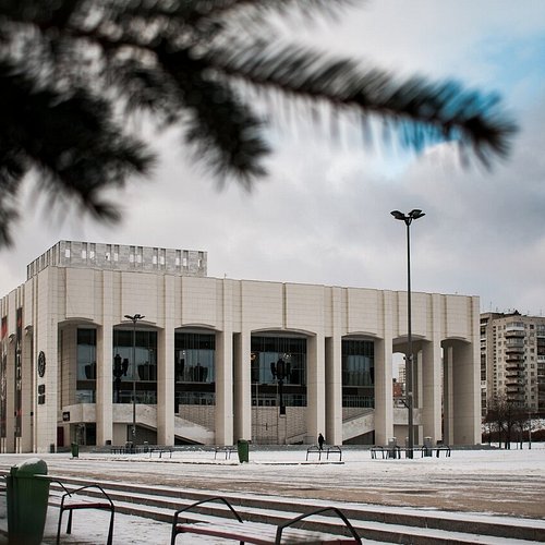 В Перми за восемь дней у одного и того же дома мужчина дважды напал на девушек. Это что, маньяк?