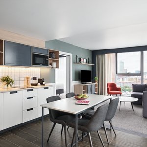 Hyatt House Manchester - Aparthotel in Manchester, image may contain: City, Urban, Office Building, Cityscape