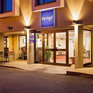 Kyriad Strasbourg Sud - Lingolsheim in Lingolsheim, image may contain: Hotel, Lighting, City, Door