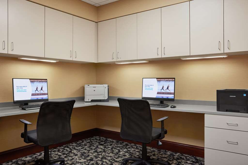 HAMPTON INN INDIANAPOLIS NORTHWEST PARK 100 124 1 4 4 Prices   Business Center 