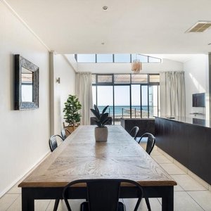 Deluxe Three Bedroom: Sea View View
Serviced Apartment