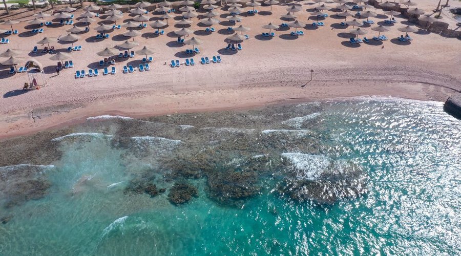 Make the most of your time enjoying all-day access to our private sandy beach. Blend Club Aqua Resort is gifted with a unique 1500 meter beach, offering you the opportunity of diving, snorkeling, or just enjoying the warmth of the famous Red Sea kissed by the Egyptian sun.