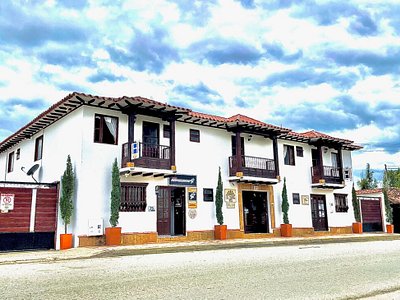 Colombia --- Hats for Sale, 2010, July 022Villa de Leyva, B…