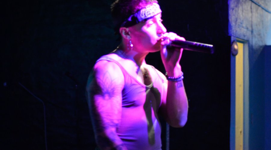 Performances @ Awaysis