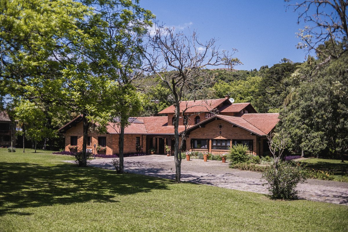 HOTEL POUSADA CALZA - VALE DOS VINHEDOS - BENTO GONCALVES BENTO GONÇALVES  (Brasil) - de R$ 750