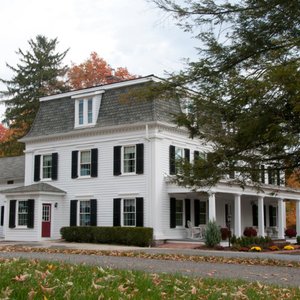 The Historical Brinckerhoff Inn Bed and Breakfast