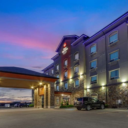 THE 10 BEST Hotels in Drayton Valley for 2023 (from C$70) - Tripadvisor