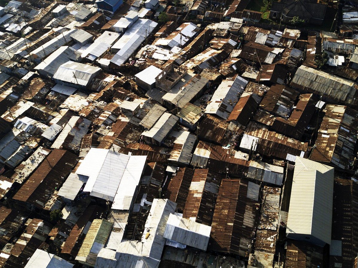 slum tour nairobi