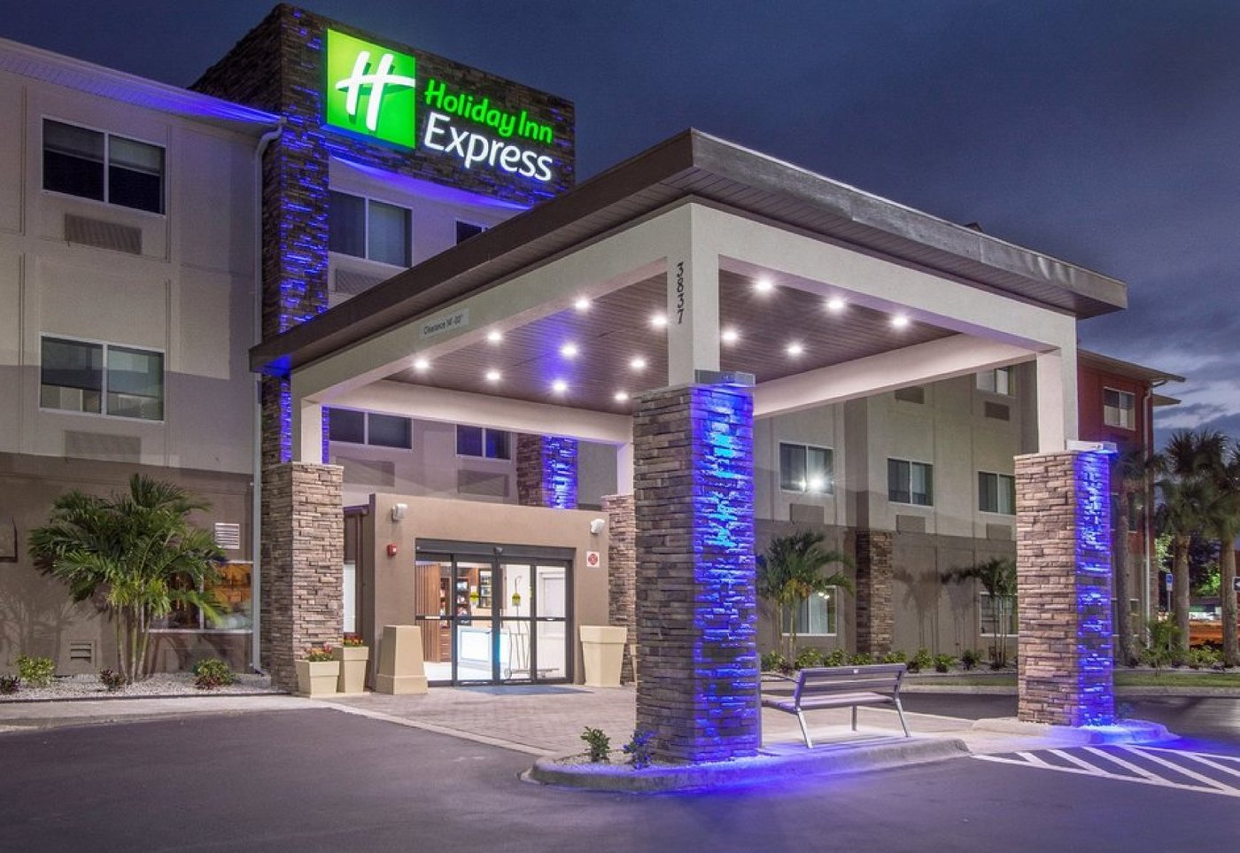 HOLIDAY INN EXPRESS NAPLES SOUTH - I-75 $176 ($̶2̶1̶5̶) - Prices ...