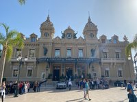 Hôtel de Paris Monte-Carlo - The Queen of Art, a major chess pop up on the  Place du Casino. Are you ready to play?