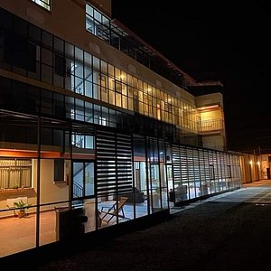 Un hotel amplio, cómodo y muy relajado, para un pleno descanso y viva una maravillosa experiencia en Uyuni